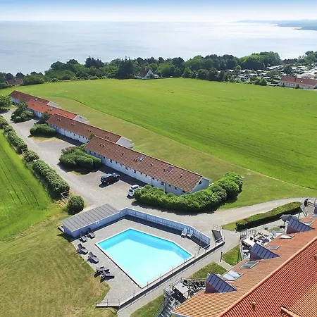 Mia - 200m From The Sea By Interhome